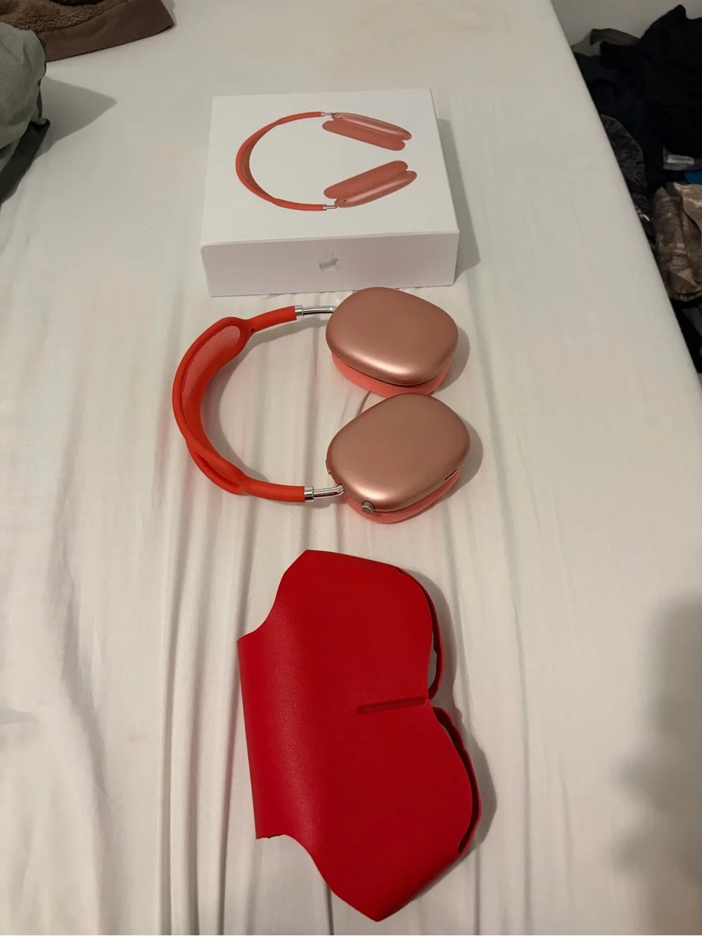 BRAND NEW AIRPOD MAX